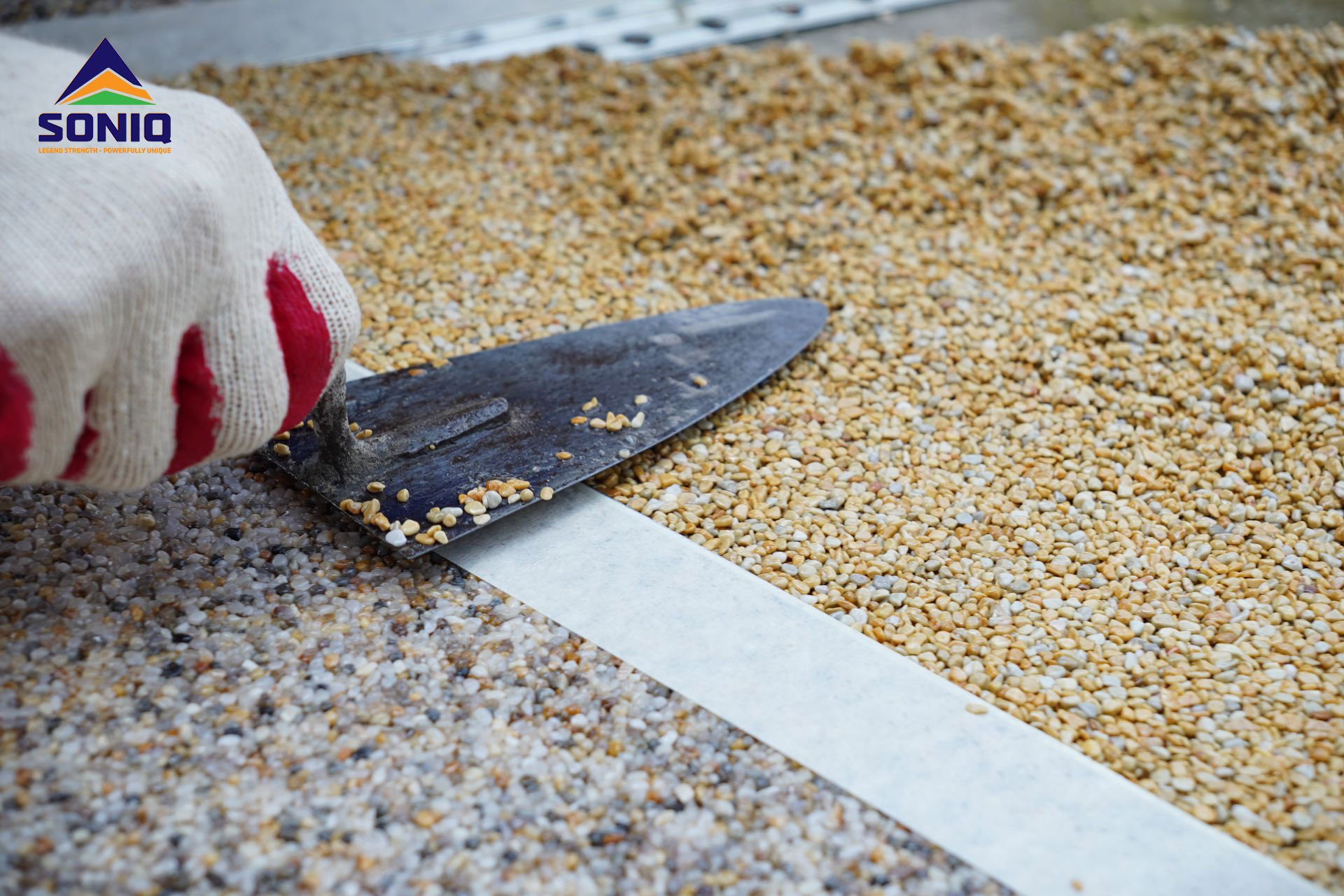 đá sỏi kết hợp keo sàn sỏi