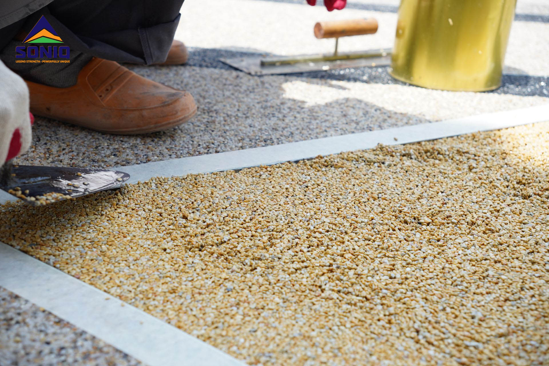 có nên dùng đá sỏi đóng bao thay vì mua xá