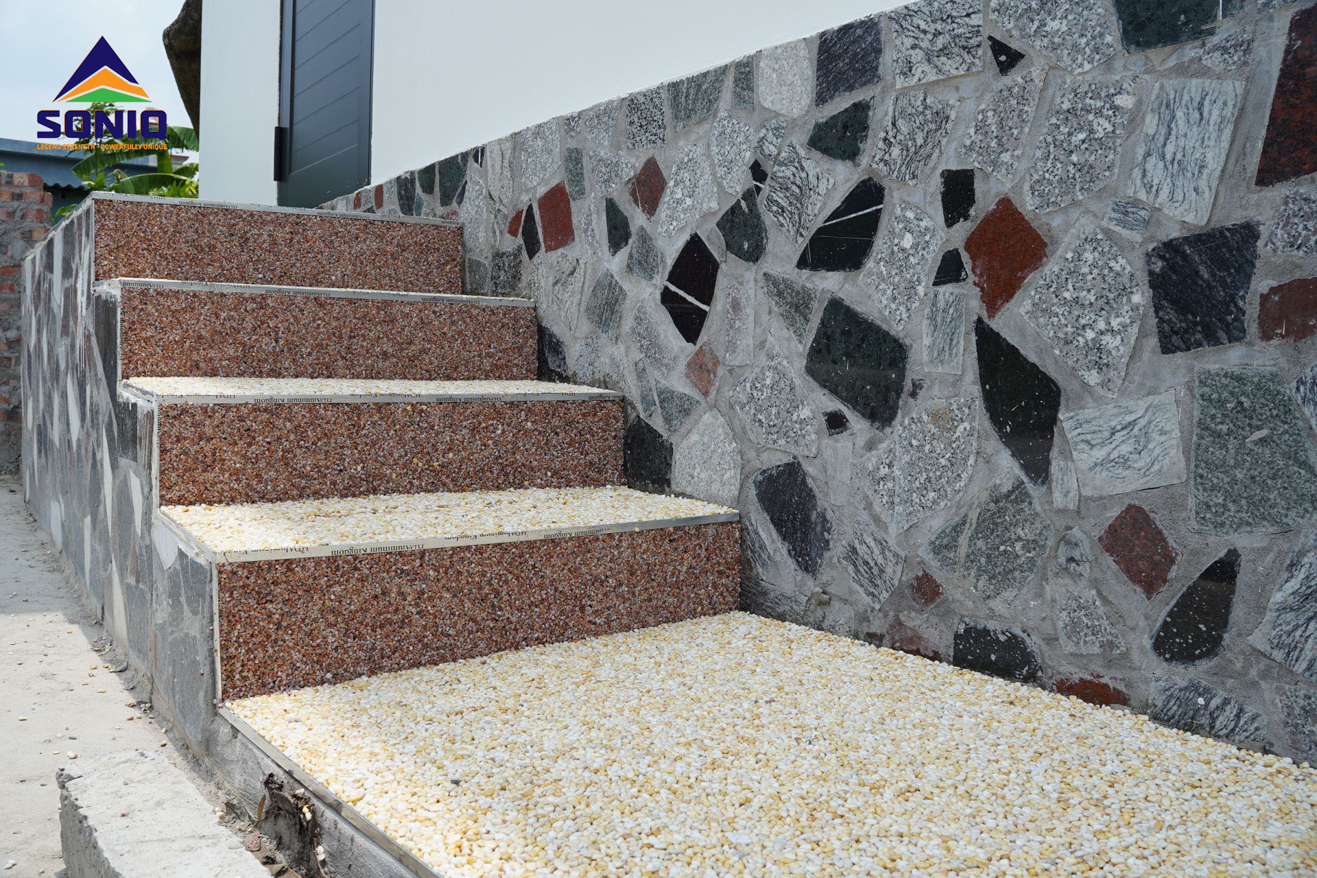 Chính sách chiết khấu keo sàn sỏi cho showroom vật liệu